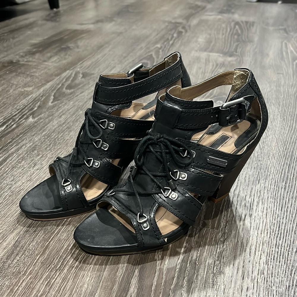 CALVIN KLEIN Booties